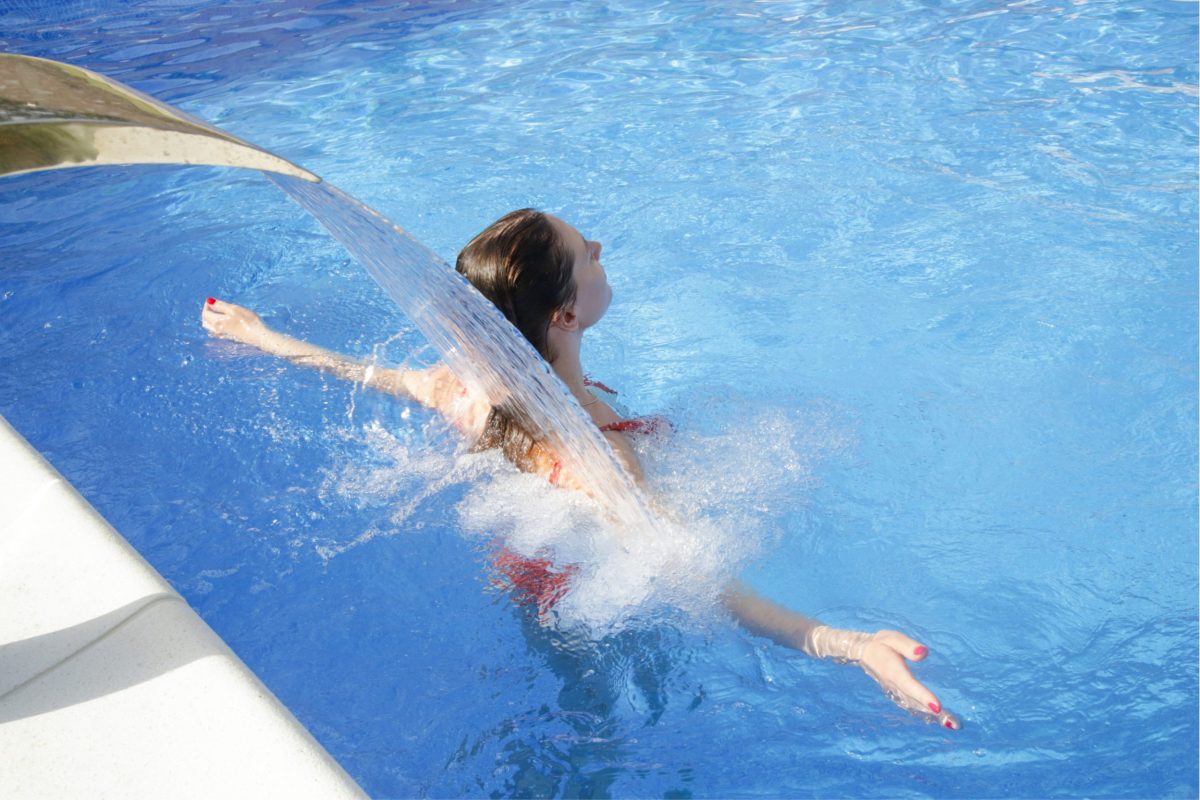Poolpflege ohne Chlor – die bessere Wahl für Gesundheit und Umwelt